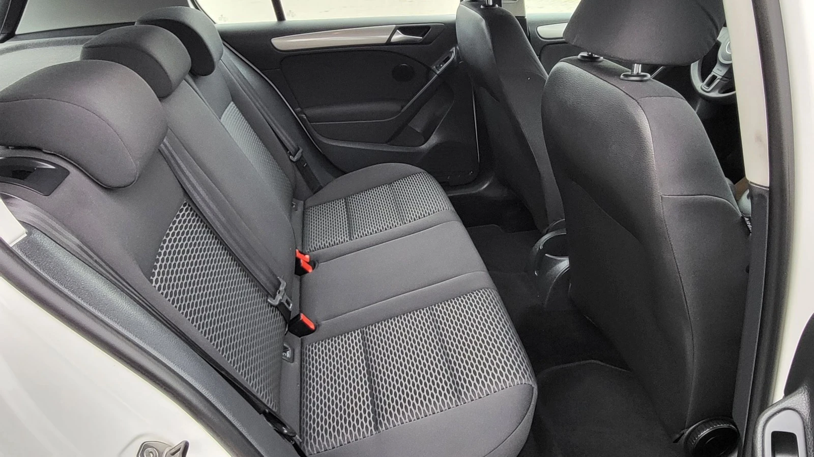 VW Golf 1.6 TDI 105.. | Mobile.bg   15