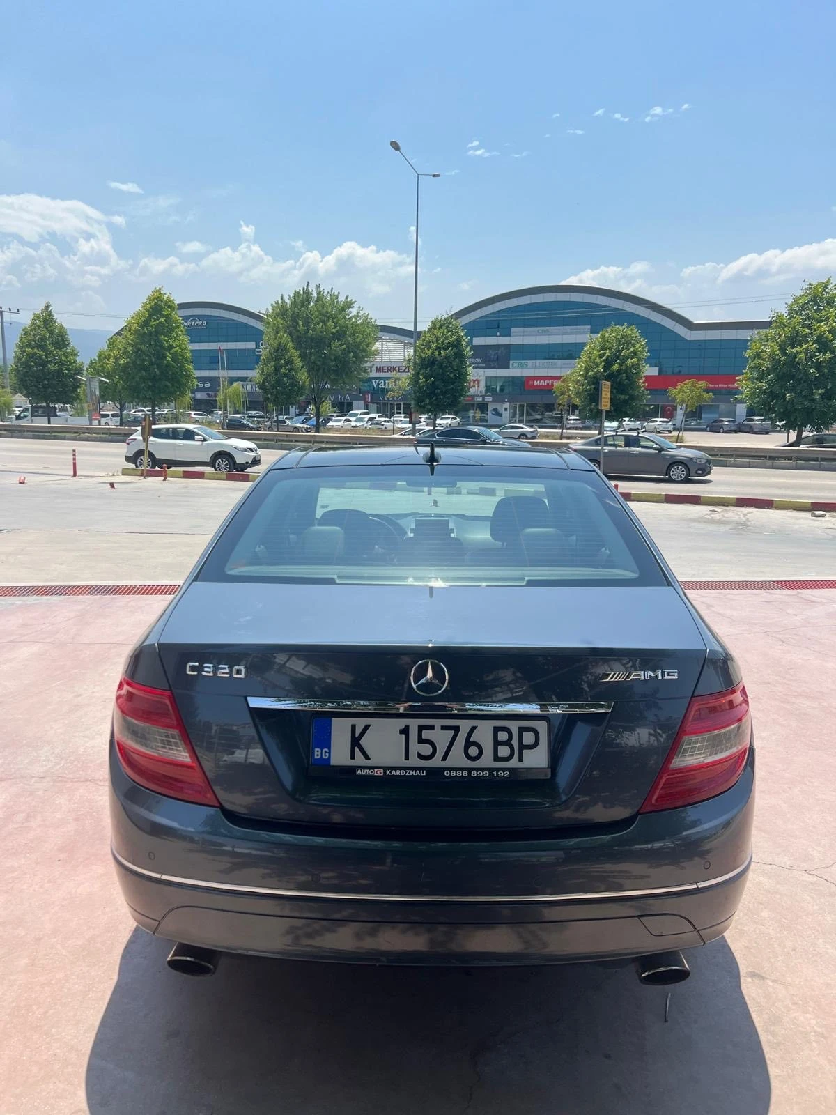 Mercedes-Benz C 320  - изображение 3