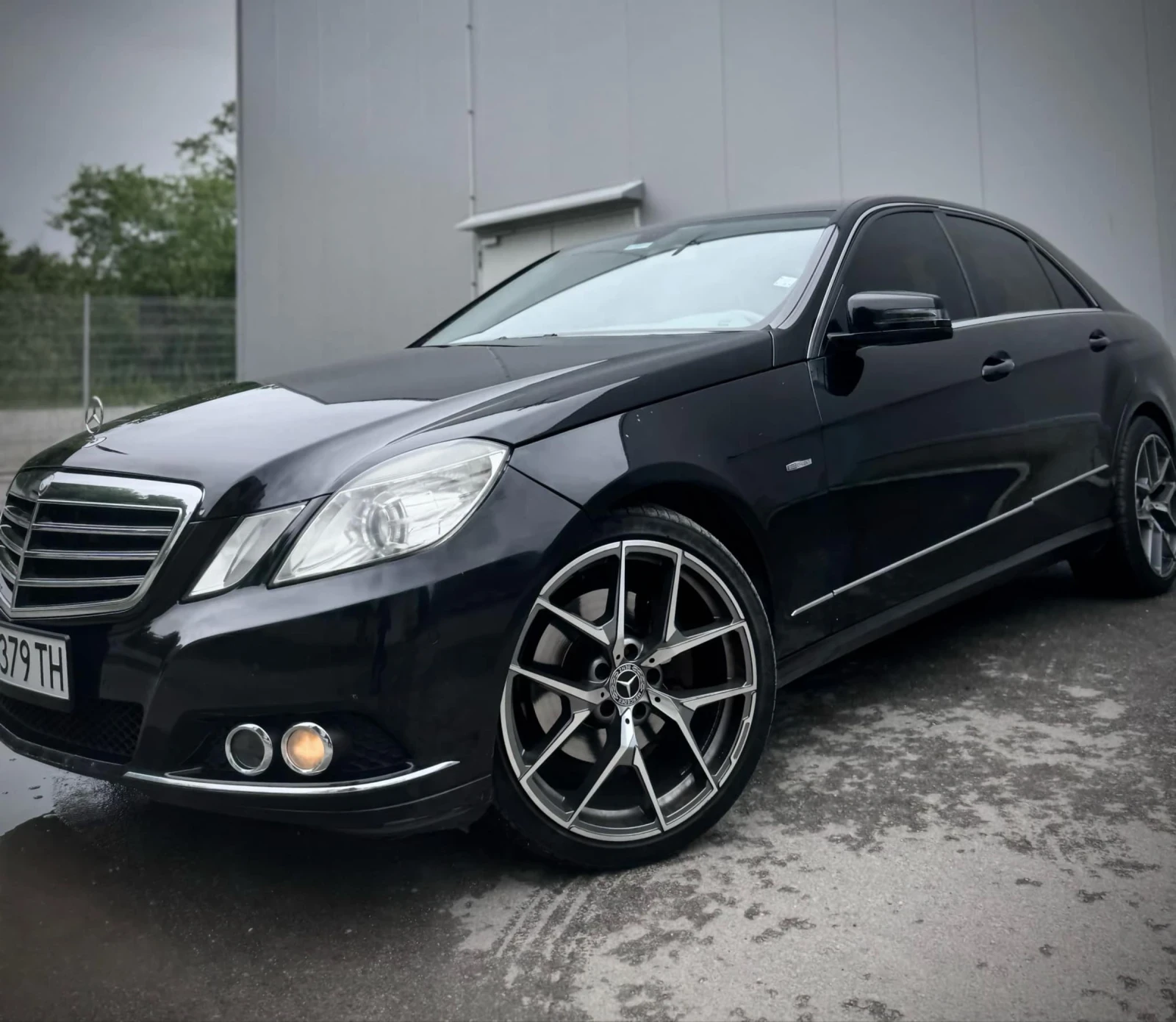 Mercedes-Benz E 350  - изображение 3