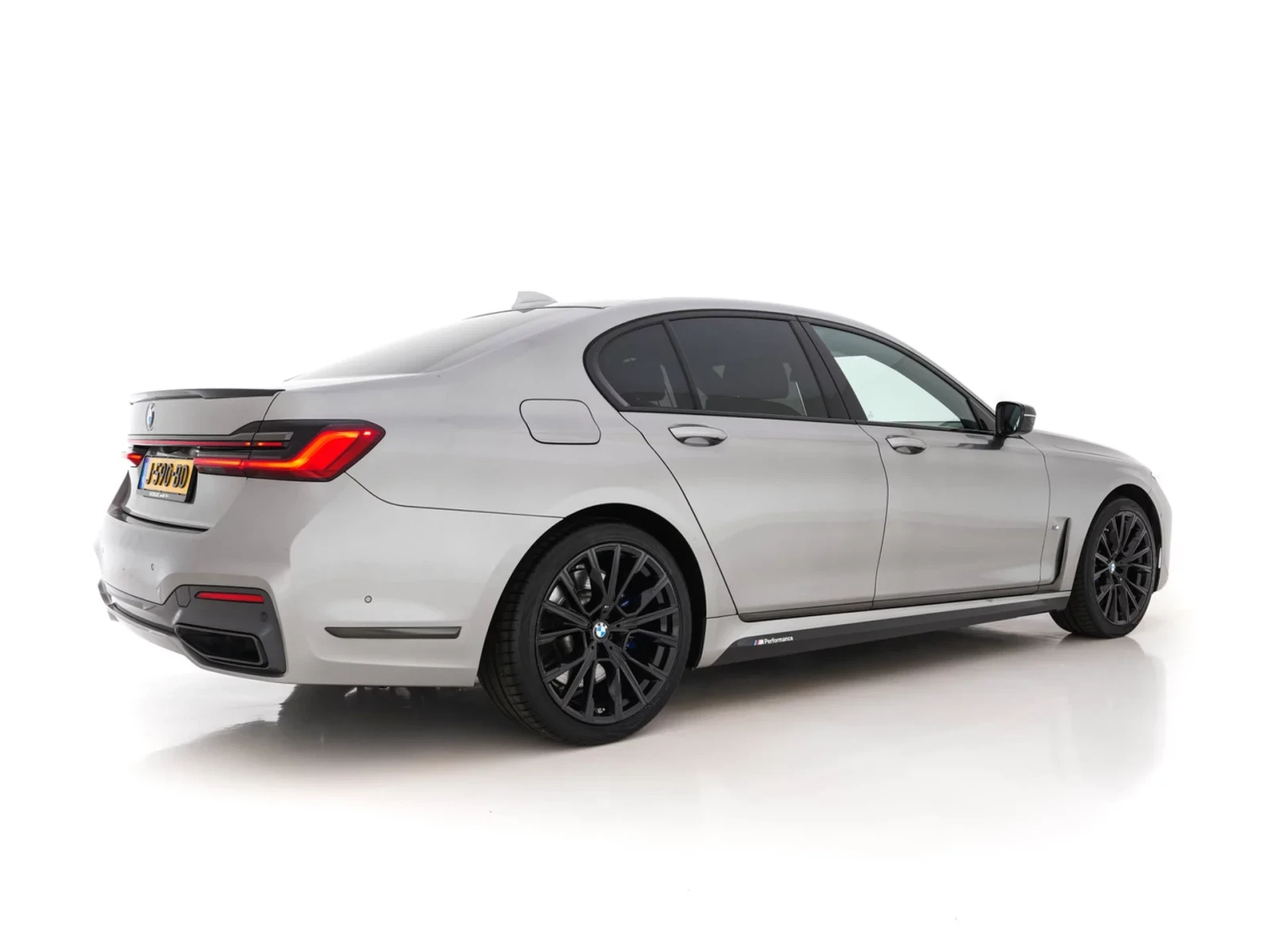 BMW 740 D INDIVIDUAL FULL  ЛИЗИНГ  - изображение 5