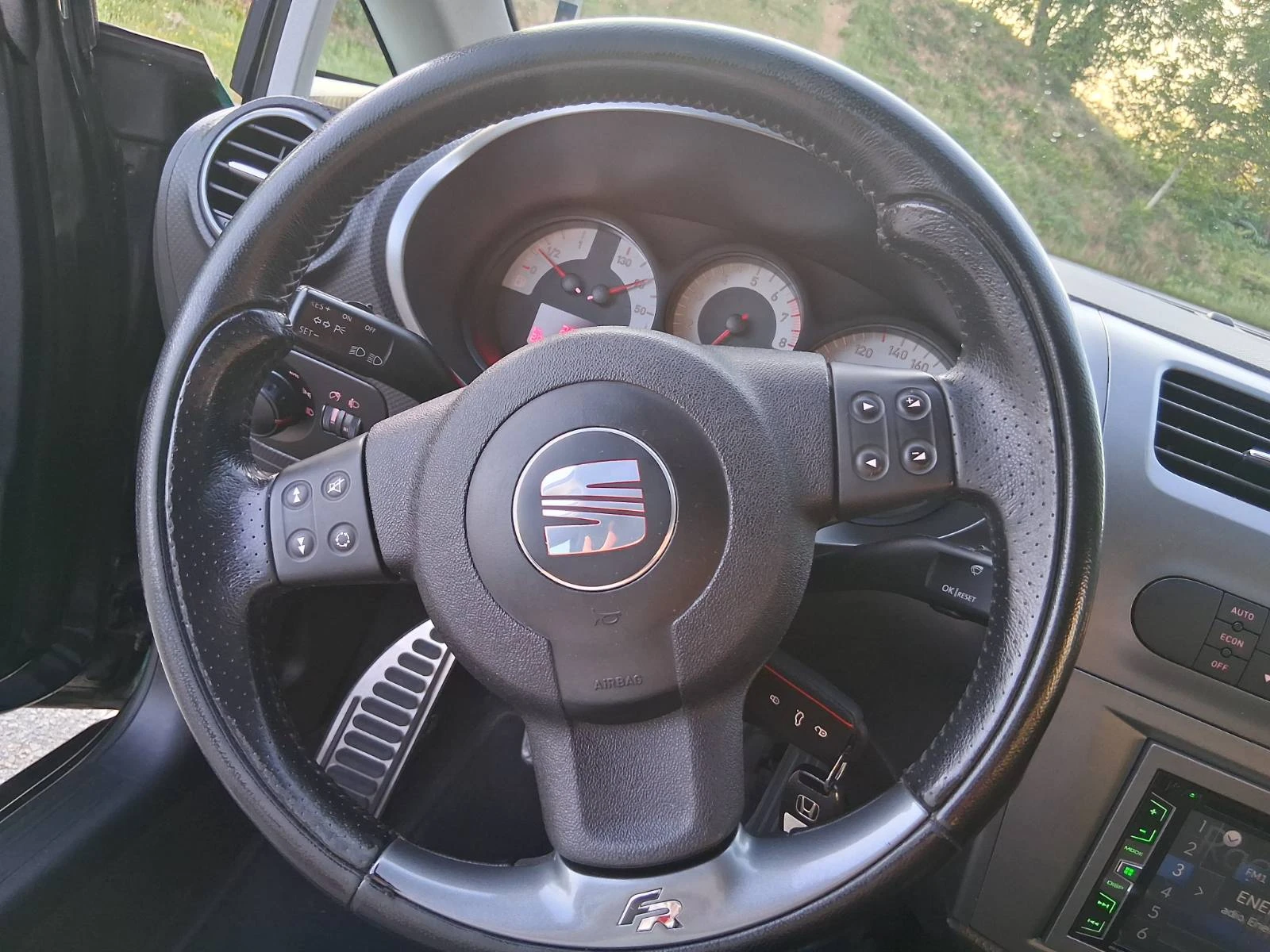 Seat Leon 2.0 T    FR - изображение 3
