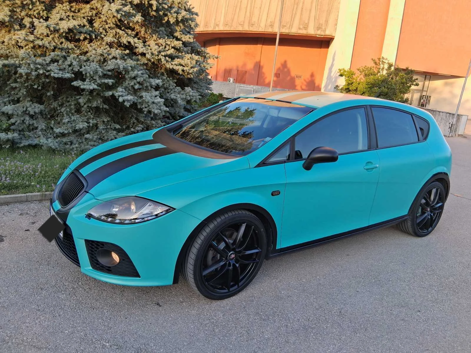 Seat Leon 2.0 TFSI FR - изображение 2
