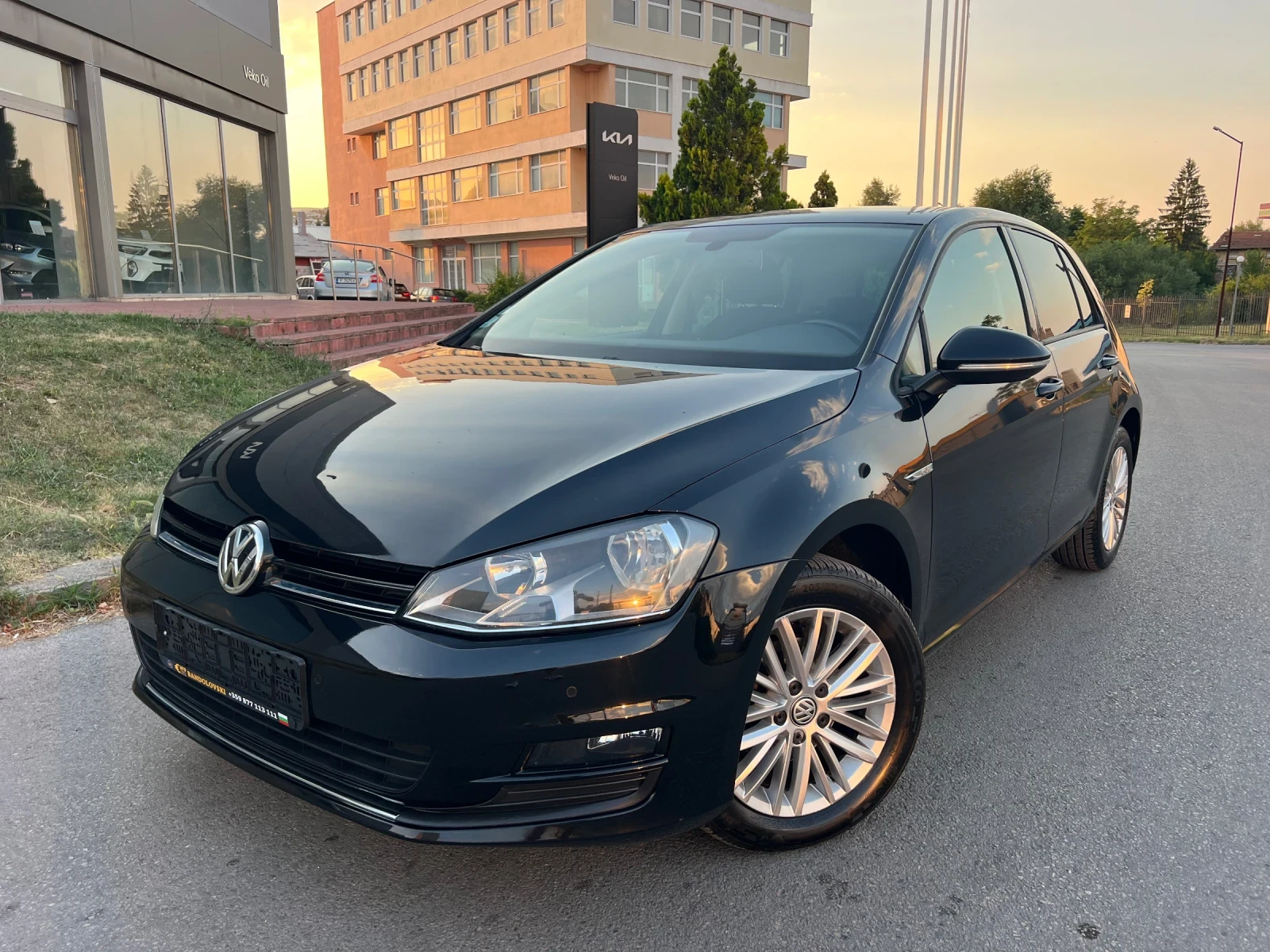 VW Golf 1.6 TDI/CUP/NAVI/PANORAMA | Mobile.bg   1