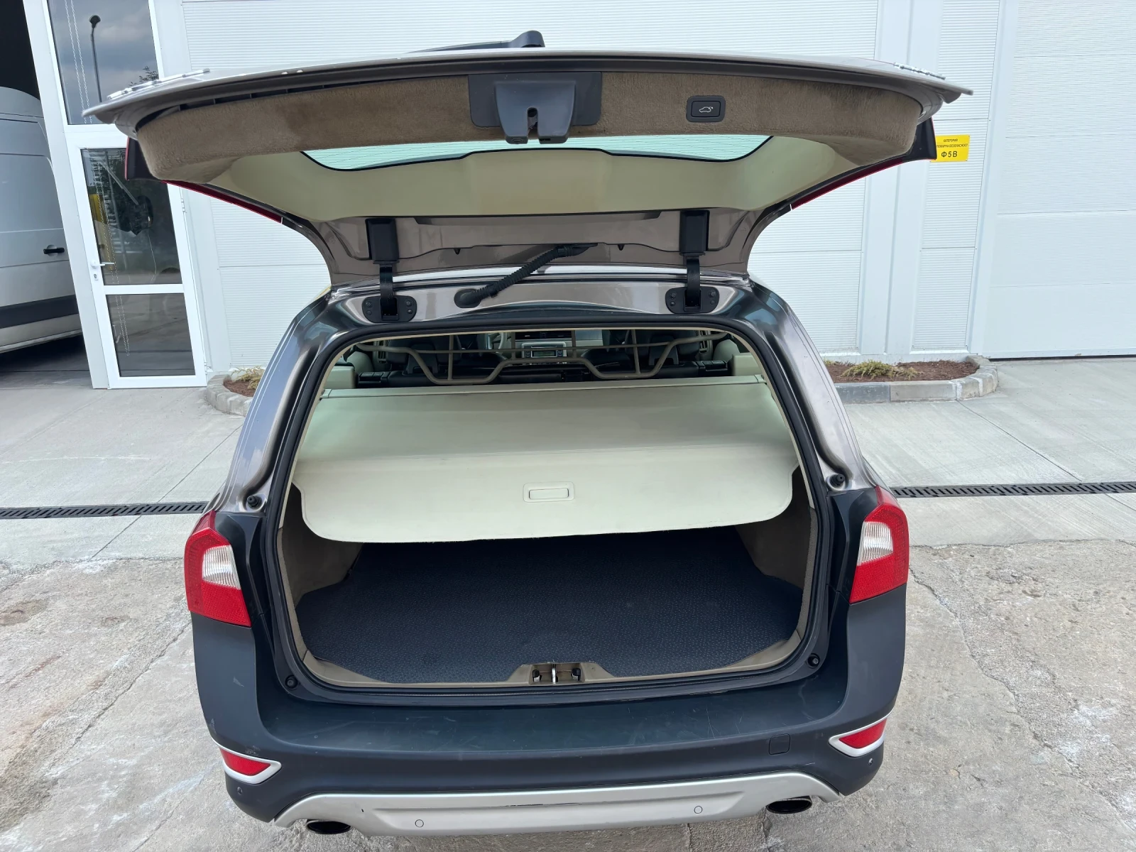 Volvo Xc70 2.4 D5 205�.�. AWD | Mobile.bg � ����������� 12