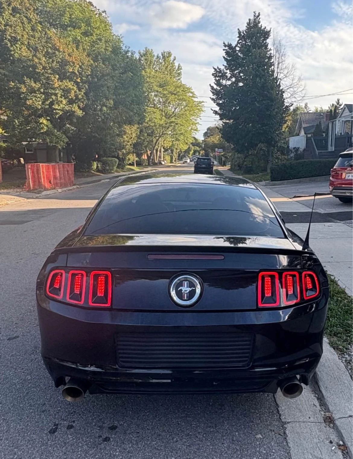 Ford Mustang V6 * * АВТОМАТИК * * CARFAX * * АВТО КРЕДИТ * *  - изображение 3