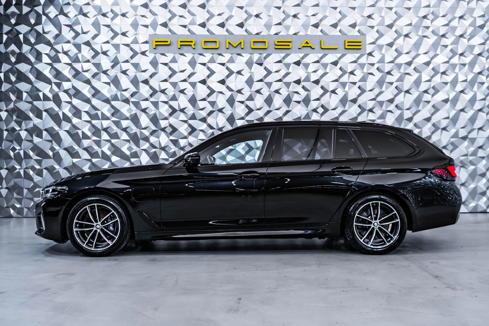 BMW 530 E xDrive Msport* Camera* Лизинг - изображение 3