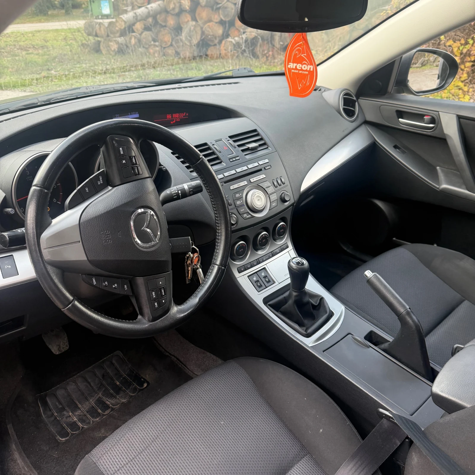 Mazda 3 2.2 MZR  - изображение 10