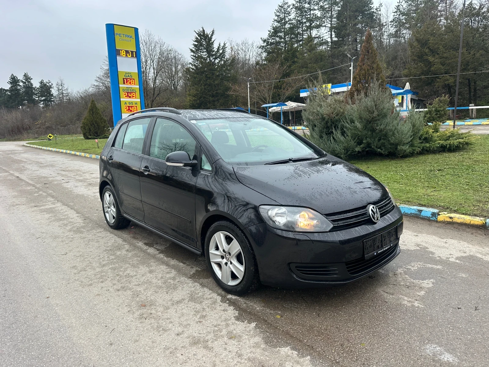 VW Golf Plus 2.0 TDI 110kc  - изображение 2