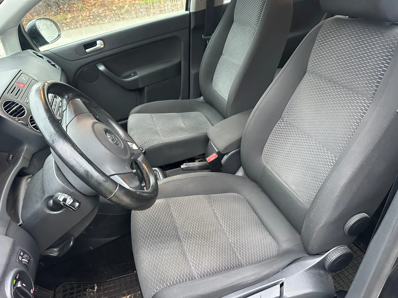 VW Golf Plus 2.0 TDI 110kc  - изображение 9