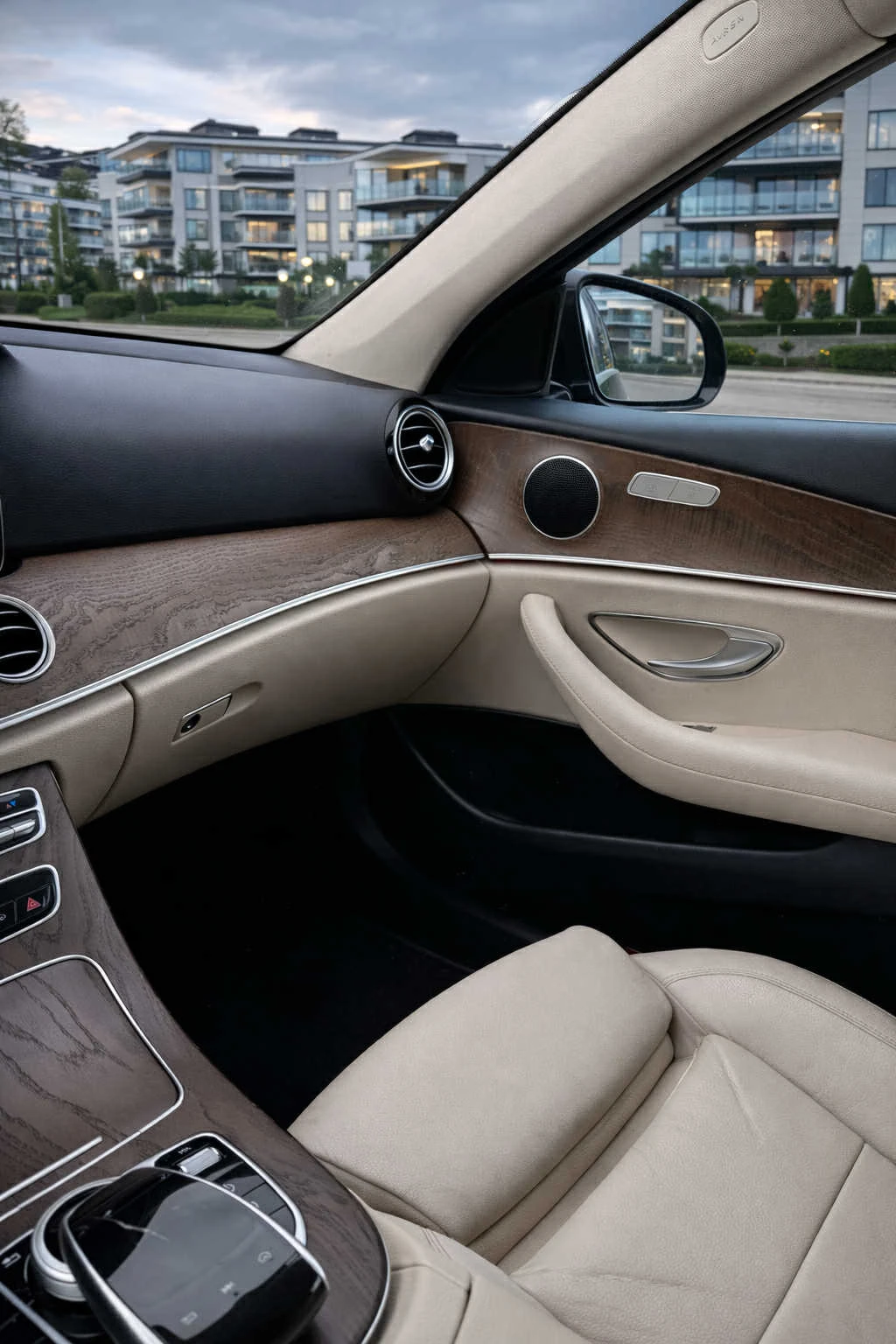 Mercedes-Benz E 220  - изображение 9