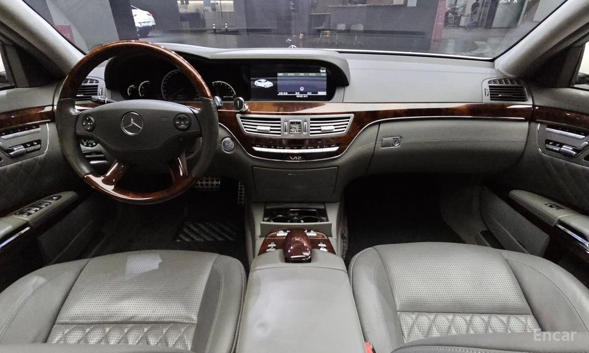 Mercedes-Benz S 65 AMG  - изображение 7