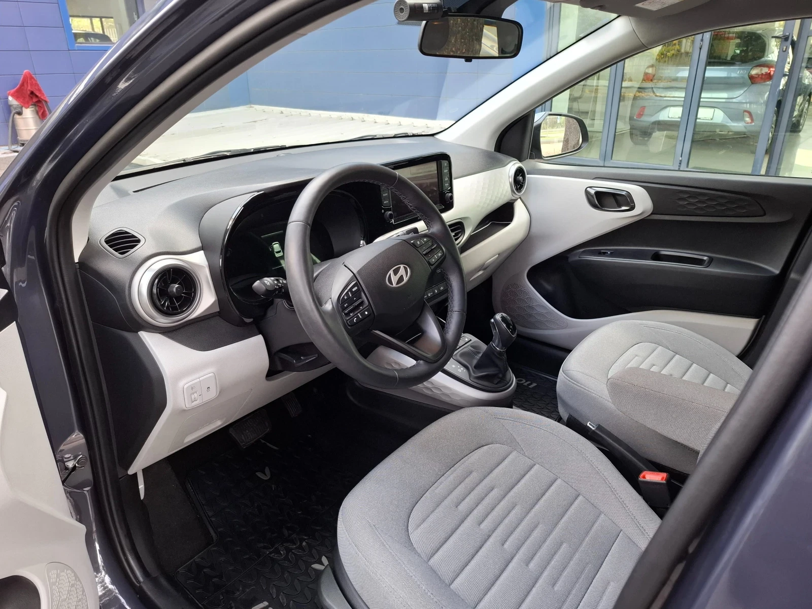 Hyundai I10 1.2 Premium, снимка 7 - Автомобили и джипове - 53814207