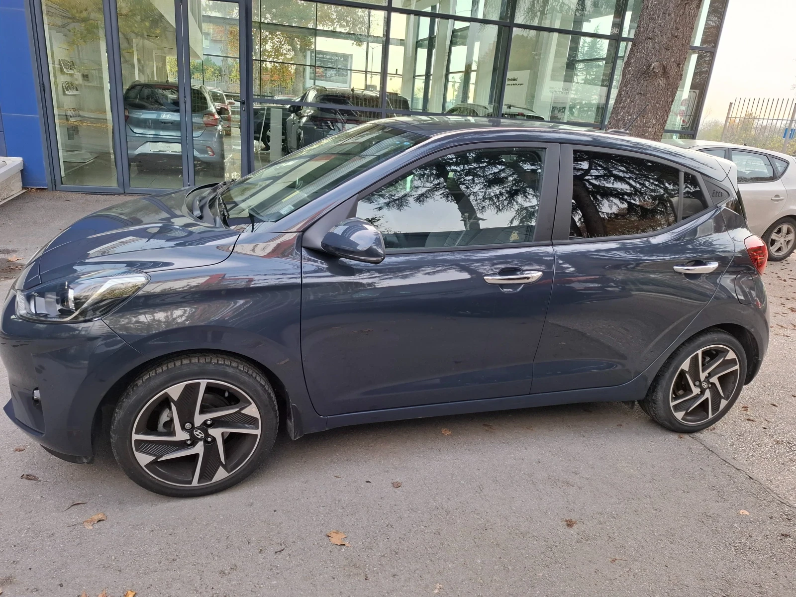 Hyundai I10 1.2 Premium, снимка 2 - Автомобили и джипове - 53814207