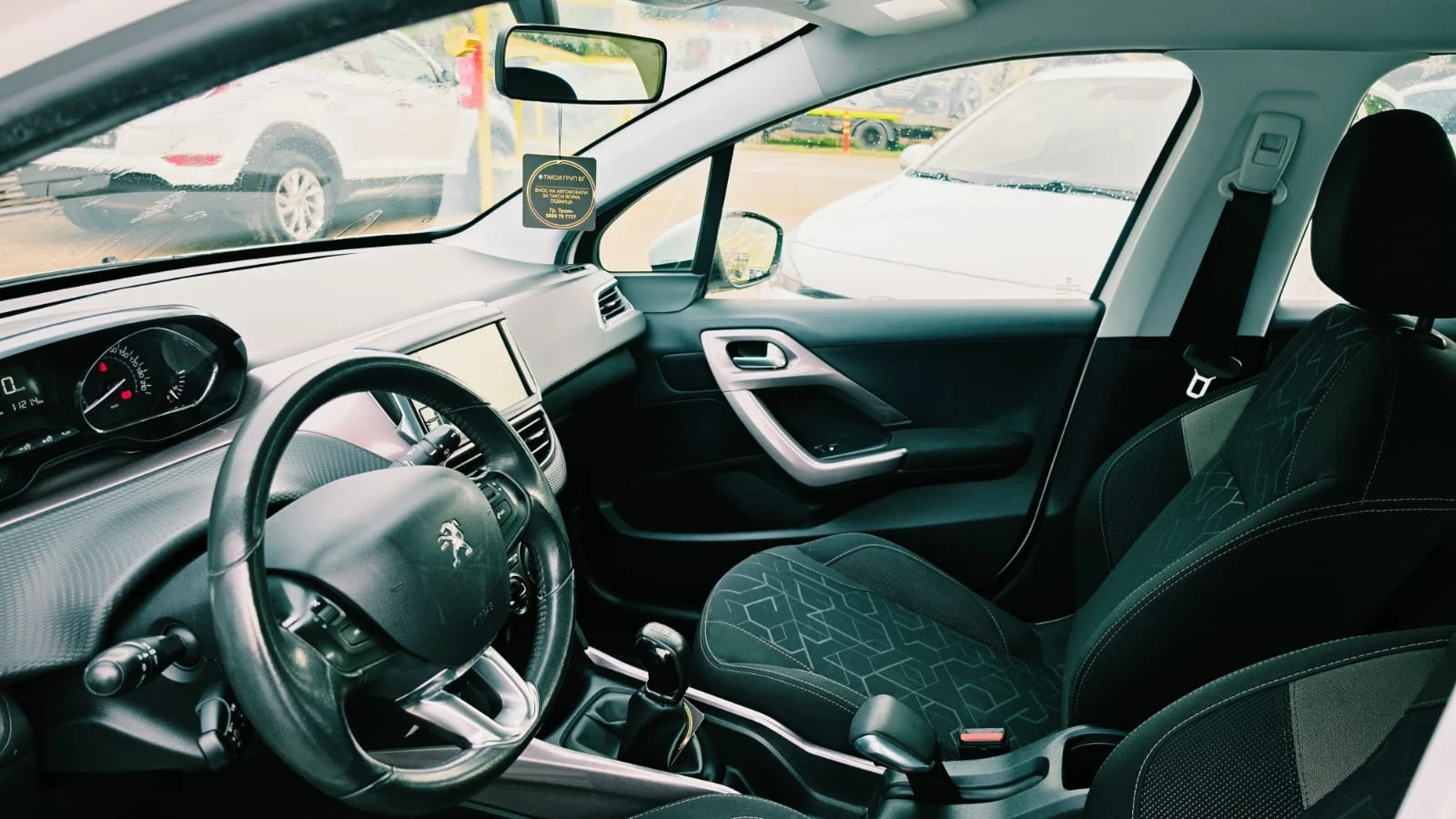 Peugeot 2008, снимка 4 - Автомобили и джипове - 54461435