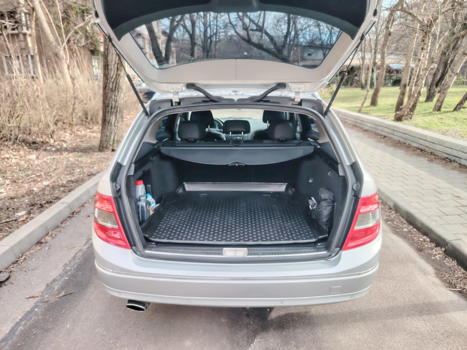 Mercedes-Benz C 250 CDI 4MATIC BlueEFFICIENCY, снимка 11 - Автомобили и джипове - 54556387