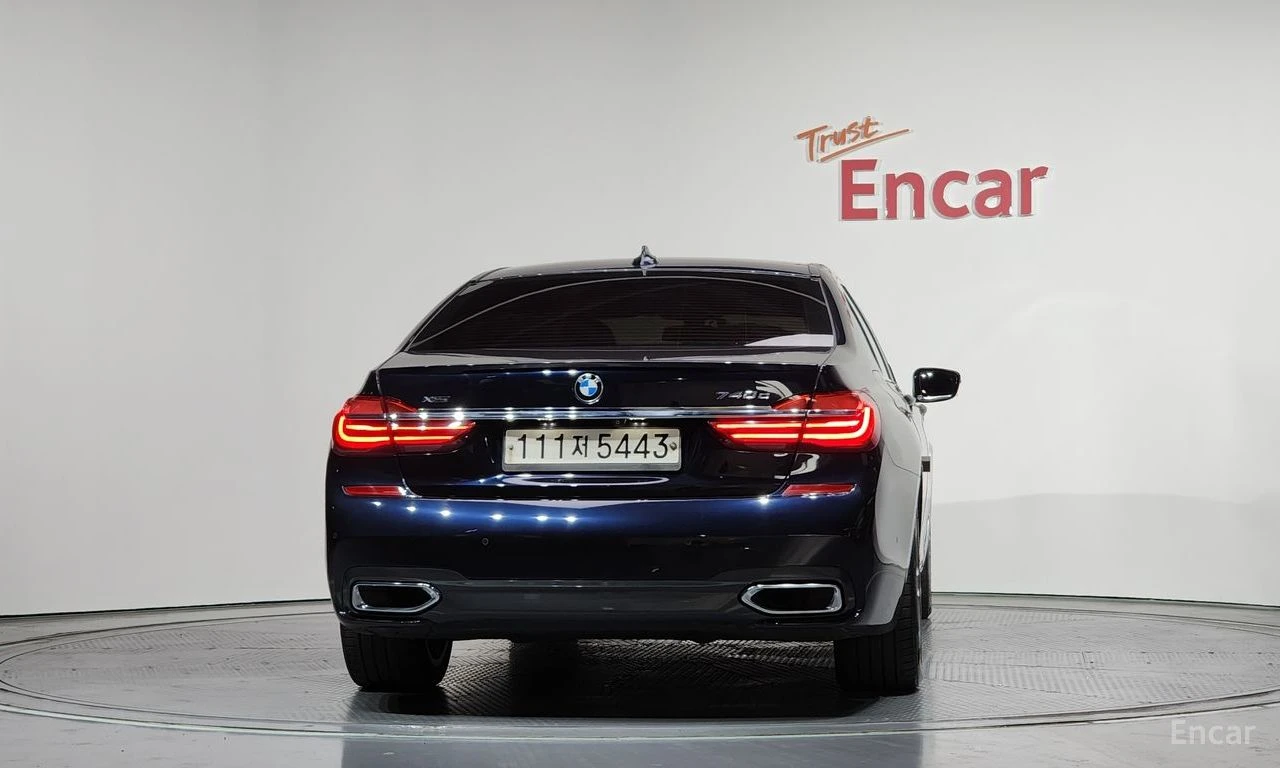 BMW 730 D* XDRIVE* МПАКЕТ* ОБДУХ* HARMAN* KARDON* 360* , снимка 4 - Автомобили и джипове - 54611923