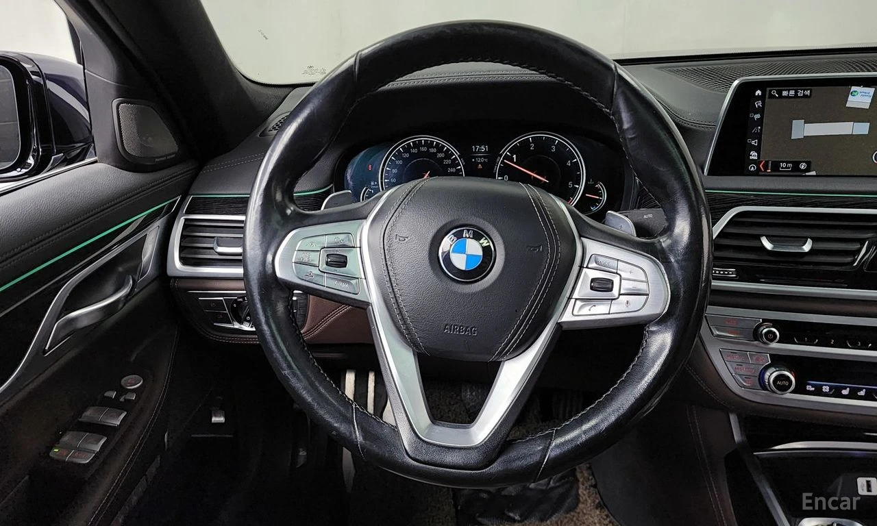 BMW 730 D* XDRIVE* МПАКЕТ* ОБДУХ* HARMAN* KARDON* 360* , снимка 6 - Автомобили и джипове - 54611923