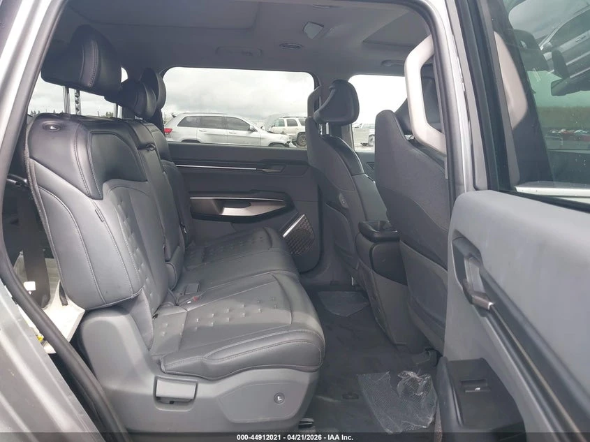 Kia EV9 Wind, снимка 8 - Автомобили и джипове - 54906258