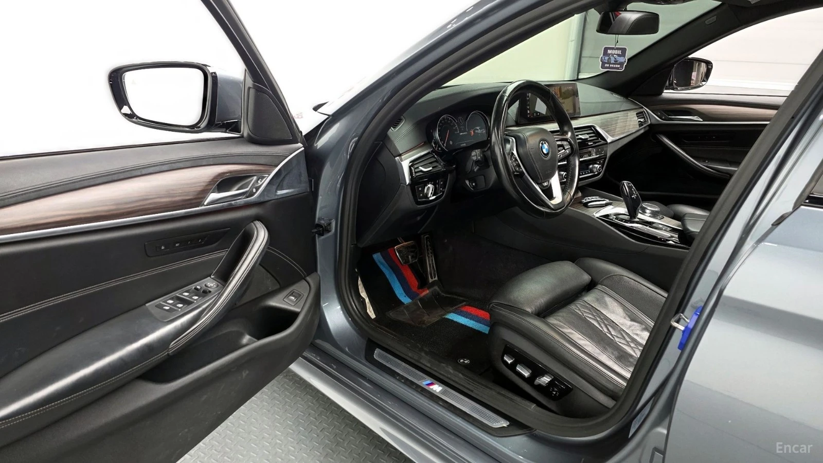 BMW 530 M* 360 КАМЕРА* HEADUP* ОБДУХВАНЕ* ПОДГРЕВ, снимка 10 - Автомобили и джипове - 55478188