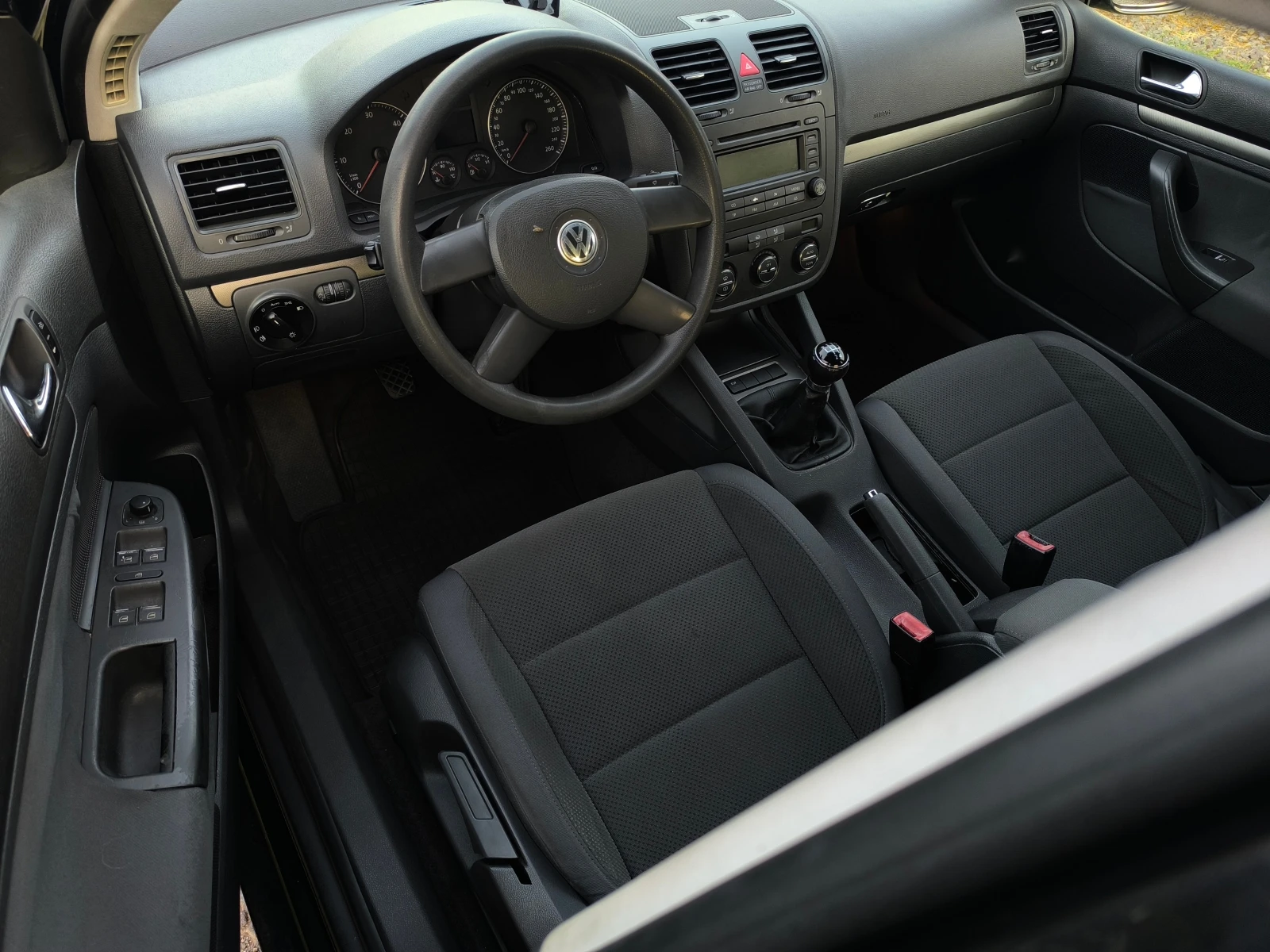 VW Golf -1.9TDI-105кс-КЛИМАТРОНИК-, снимка 10 - Автомобили и джипове - 55614487