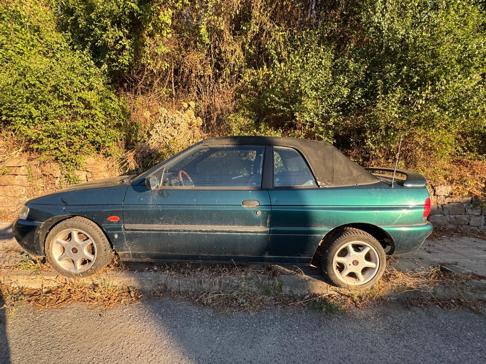 Ford Escort Кабриолет, снимка 2 - Автомобили и джипове - 55971731