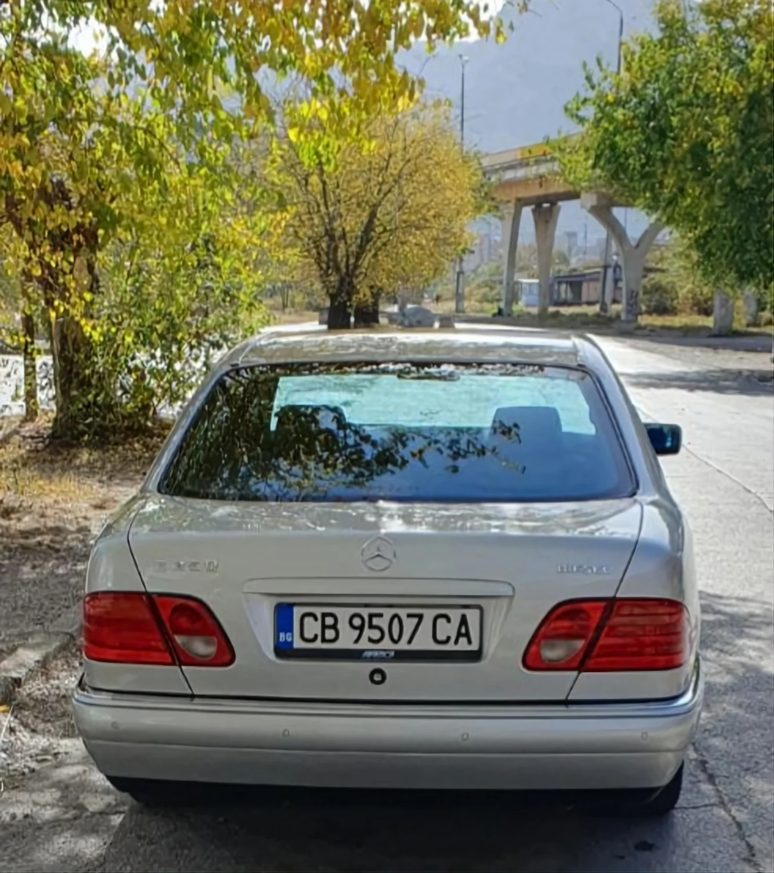 Mercedes-Benz E 250 W210, снимка 9 - Автомобили и джипове - 56063212