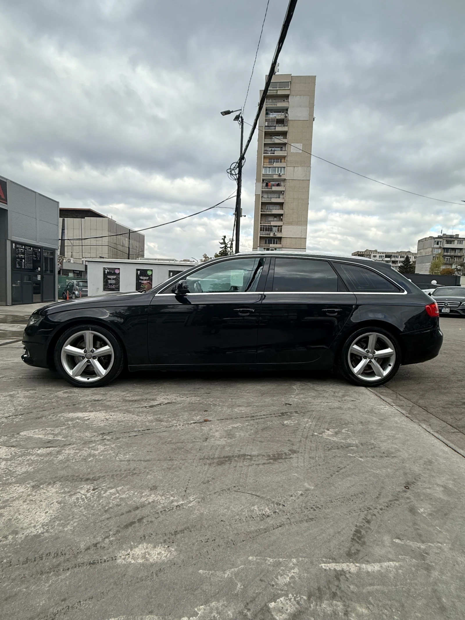 Audi A4, снимка 3 - Автомобили и джипове - 56683377