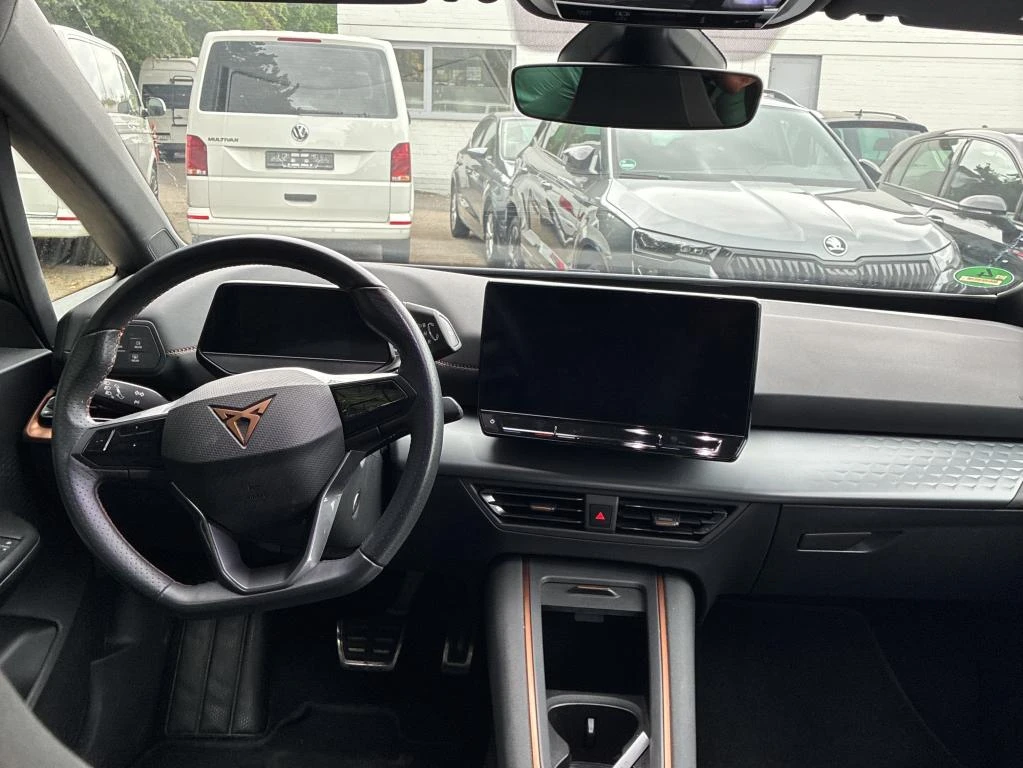 Cupra Born 62 kWh LED Navi , снимка 5 - Автомобили и джипове - 56732318