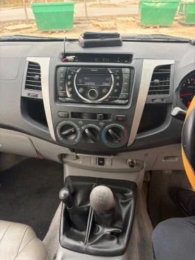 Toyota Hilux Нов Внос, снимка 9