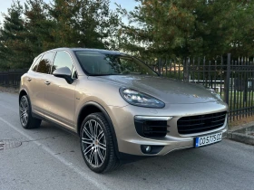 Обява за продажба на Porsche Cayenne 4.2 V8 DISTRONIC / SOFT CLOSE / BOSE / ПЕРФЕКТЕН ~67 999 лв. - изображение 3 | Auto.bg Обява за продажба на Porsche Cayenne 4.2 V8 DISTRONIC / SOFT CLOSE / BOSE / ПЕРФЕКТЕН ~67 999 лв. - изображение 3