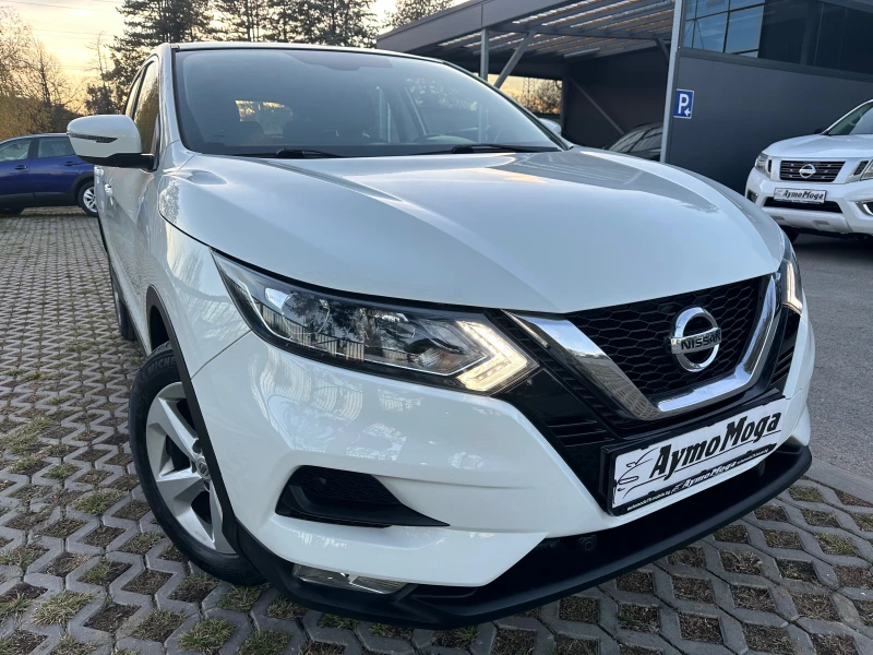 Nissan Qashqai 1.7 4x4 LED, снимка 1 - Автомобили и джипове - 48029457