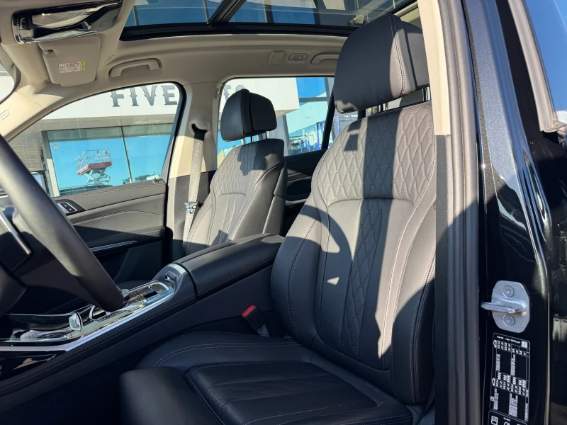 BMW X7  40D /7 МЕСТА/ ГАРАНЦИЯ ДО 01.2027 г., снимка 12 - Автомобили и джипове - 51509717