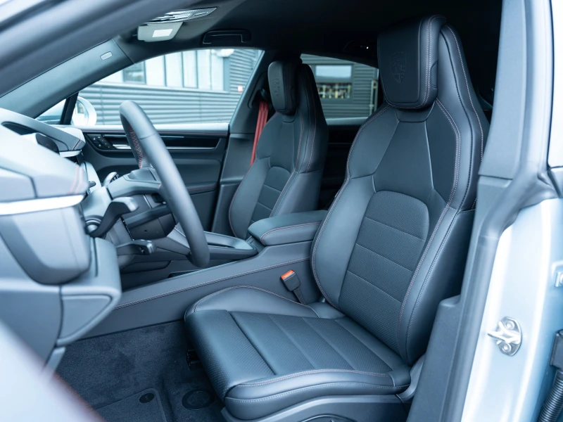 Porsche Macan 4, снимка 7 - Автомобили и джипове - 51935760