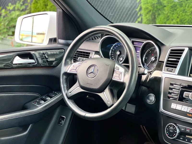 Mercedes-Benz ML 350 4matic * BlueTEC* CARFAX* АвтоКредит* (ЦЕНА ДО БГ), снимка 14 - Автомобили и джипове - 52553435