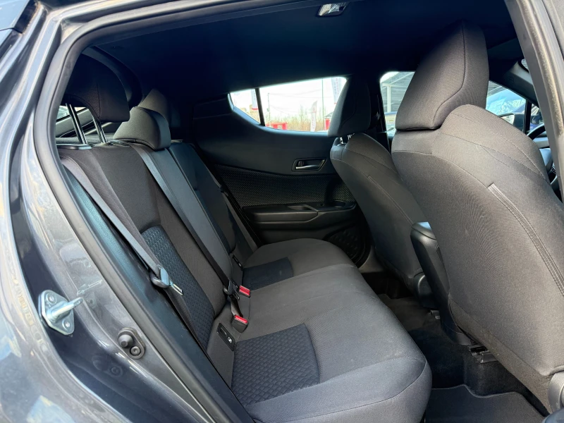 Toyota C-HR FACELIFT 1.8 HEV, снимка 12 - Автомобили и джипове - 52626146