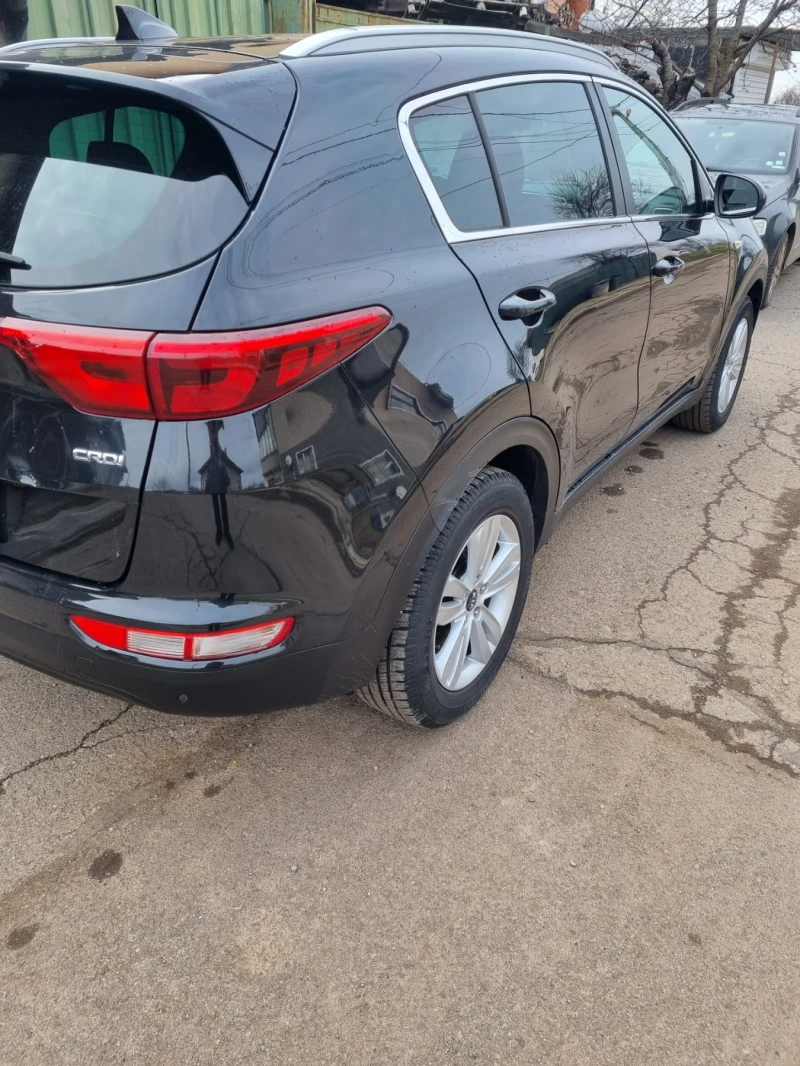 Kia Sportage SUV, снимка 2 - Автомобили и джипове - 53430781