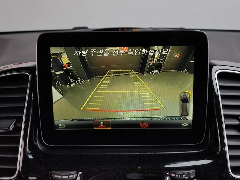 Mercedes-Benz GLE 350 D 4Matic Premium, снимка 15 - Автомобили и джипове - 53827989