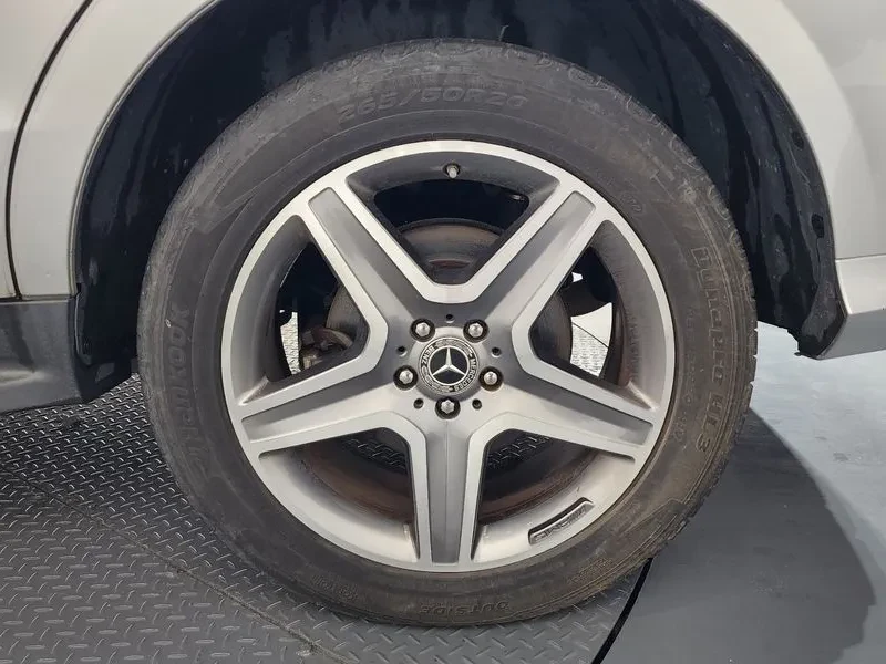 Mercedes-Benz GLE 350 D 4Matic Premium, снимка 5 - Автомобили и джипове - 53827989