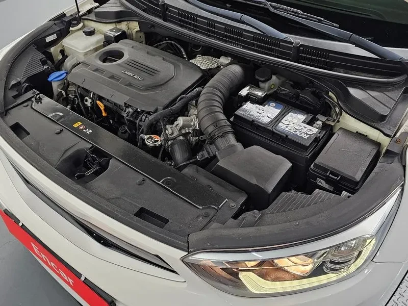 Kia Stonic 1.6 Prestige, снимка 6 - Автомобили и джипове - 55085538