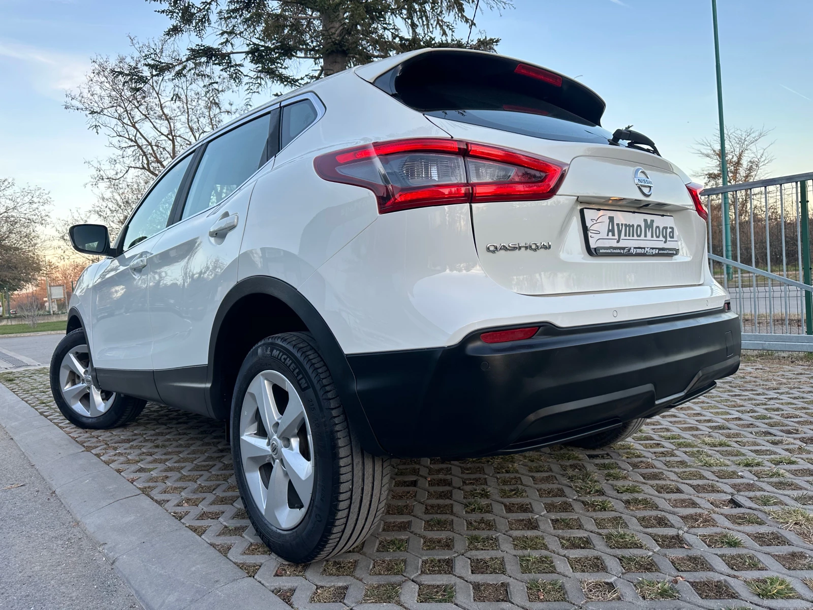 Nissan Qashqai 1.7 4x4 LED - изображение 6