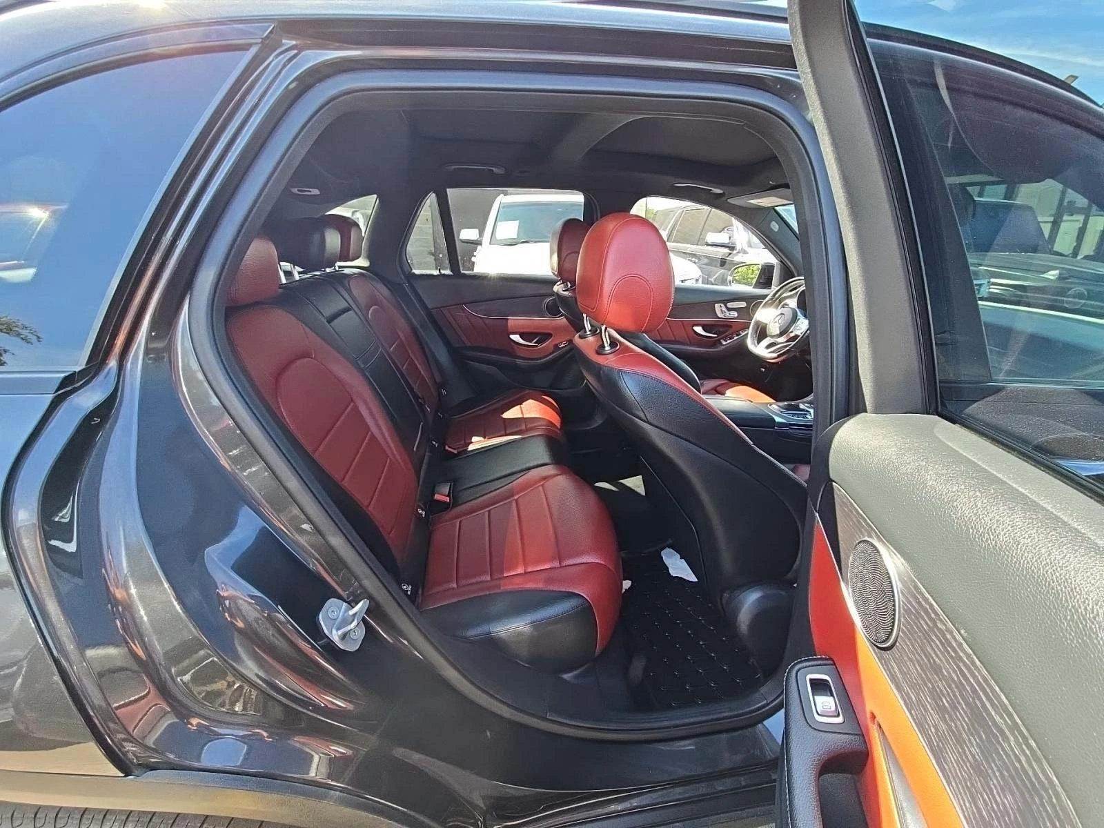 Mercedes-Benz GLC 300 AMG PACK* KEYLESS GO* AMBIENT* PANO* MBUX* * | Mobile.bg   13