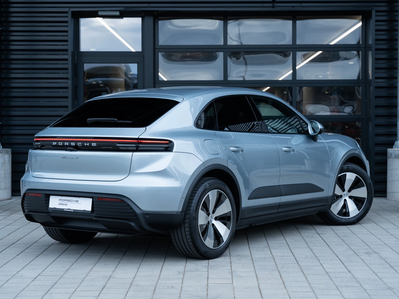Porsche Macan 4 - изображение 6