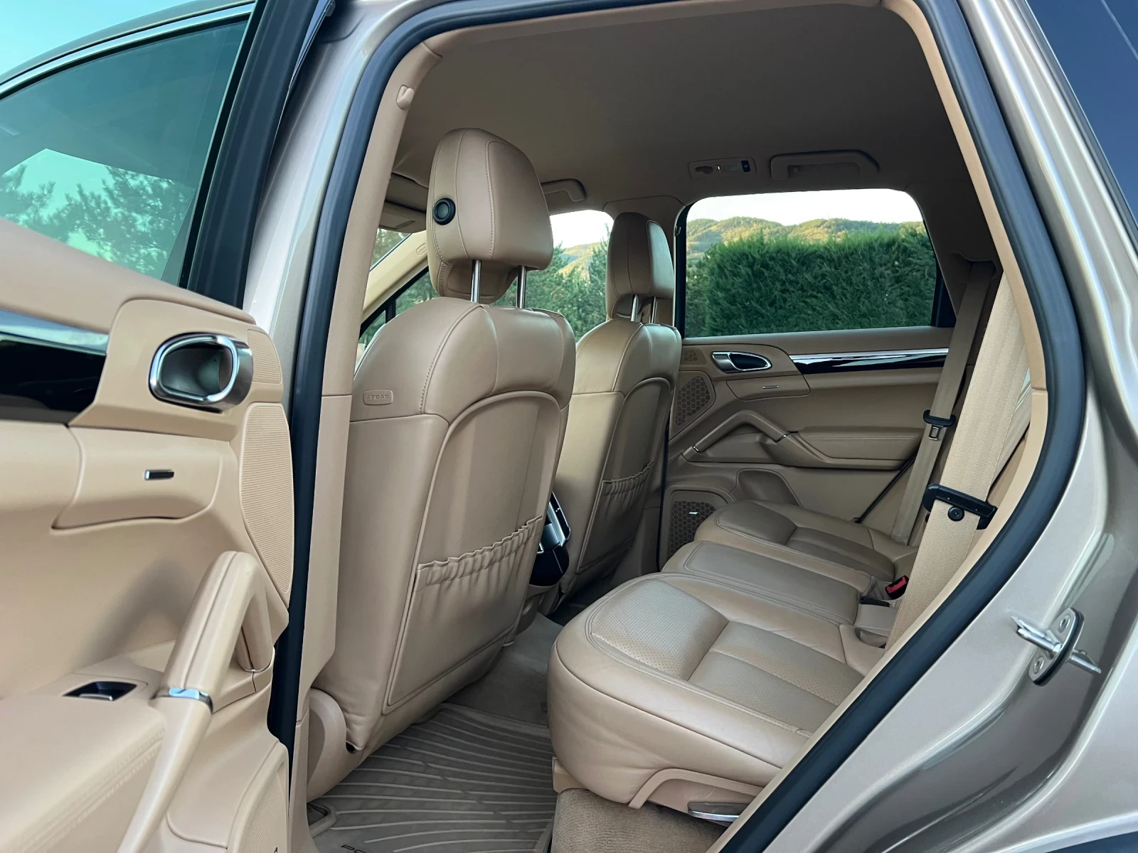 Porsche Cayenne 4.2 V8 DISTRONIC / SOFT CLOSE / BOSE / ��������� | Mobile.bg � ����������� 12