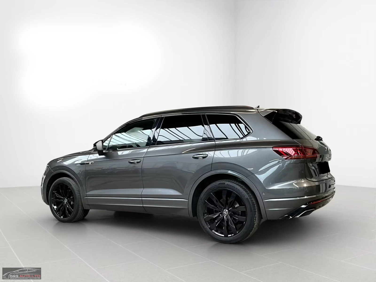 VW Touareg R-LINE/231HP/BLACK-STYLE/CAM/CARPLAY/KLESS/856f - изображение 4