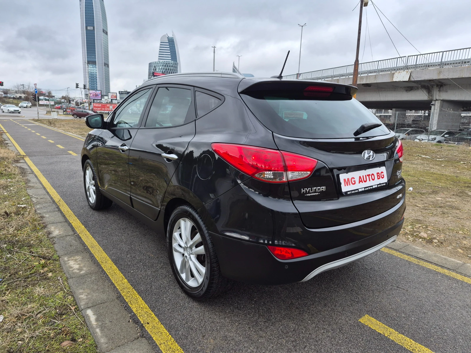 Hyundai IX35 2.0CRDI  4X4 - изображение 7