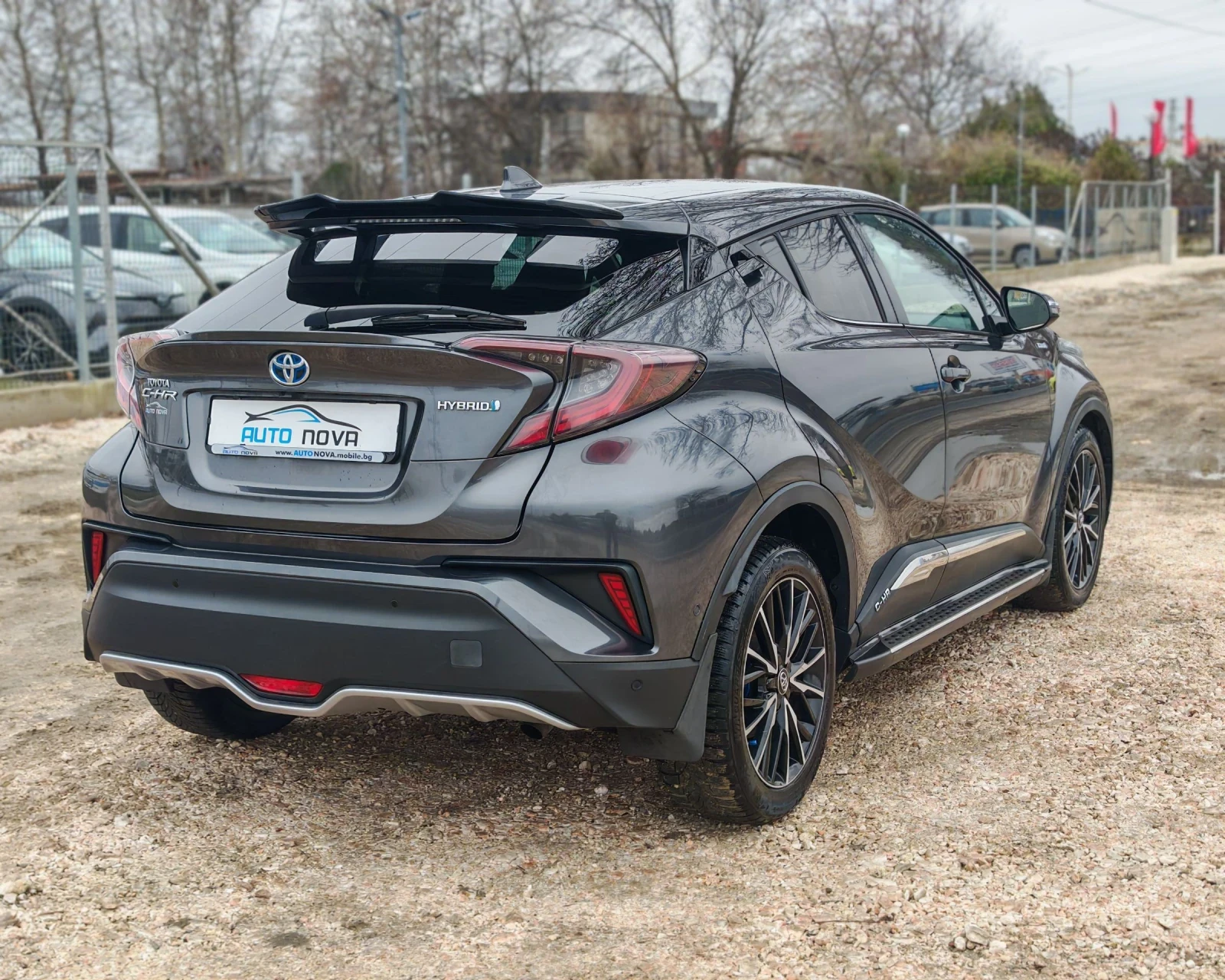 Toyota C-HR 1.8 ХИБРИД 122 К.С. 129 000 КМ! LOUNGE! УНИКАТ! - изображение 5