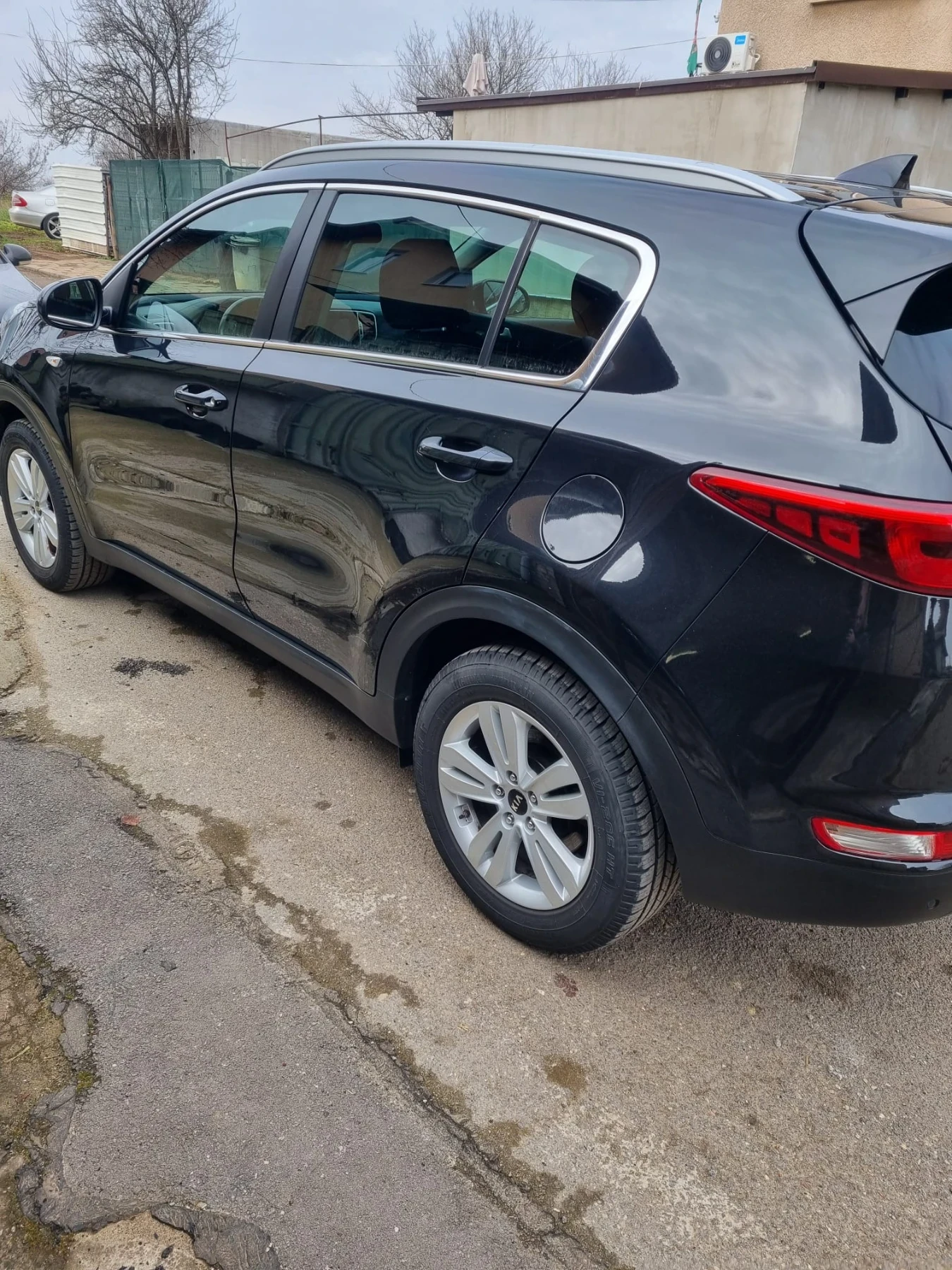 Kia Sportage SUV, снимка 5 - Автомобили и джипове - 53836344