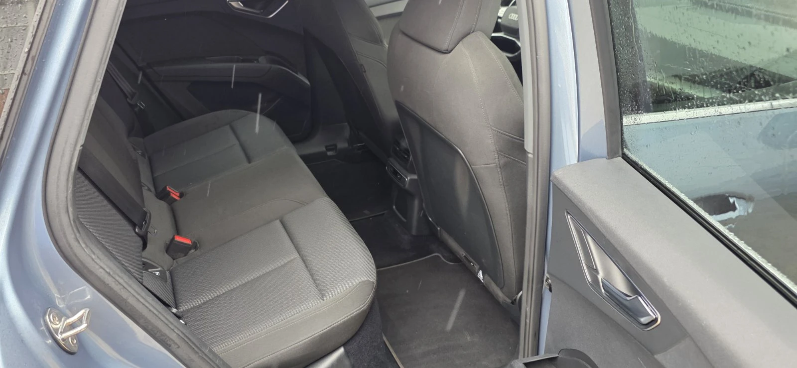 Audi Q4  Business, снимка 2 - Автомобили и джипове - 53722204