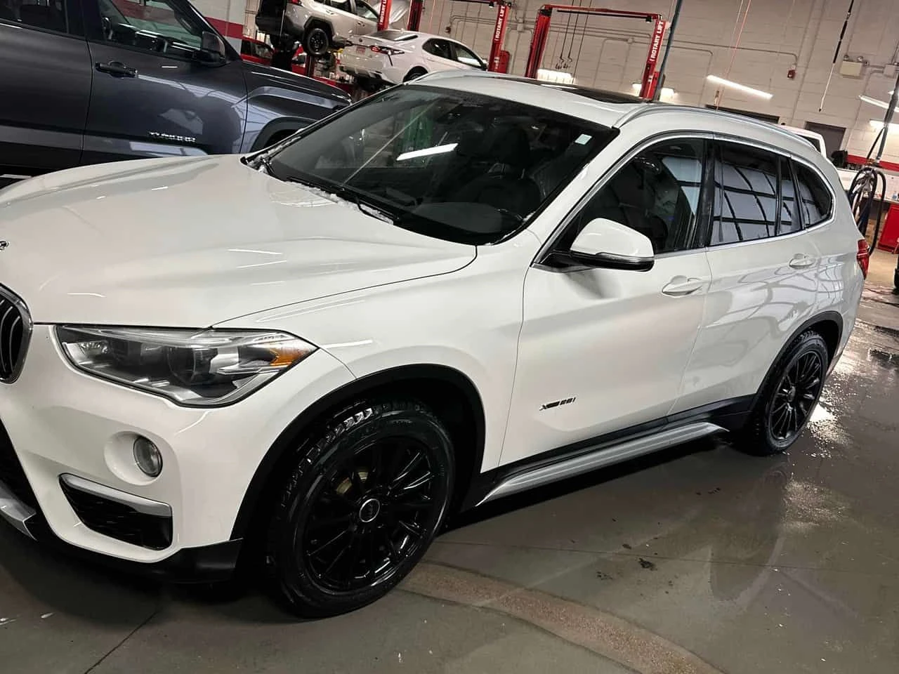 BMW X1 * xDrive28i * CARFAX * ЦЕНА ДО БГ, снимка 2 - Автомобили и джипове - 53834278