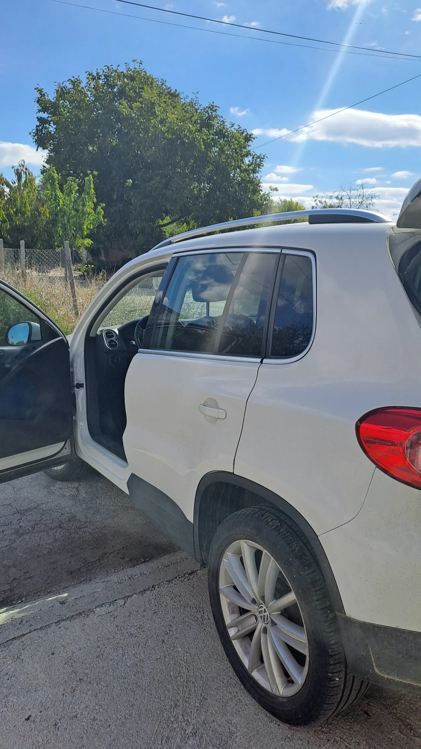 VW Tiguan 2.00 140�.� 4 ?4  4 motion  | Mobile.bg � ����������� 5